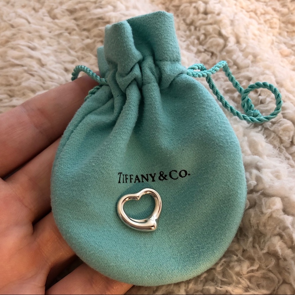 ✨Tiffany 16mm Open Heart Pendant✨